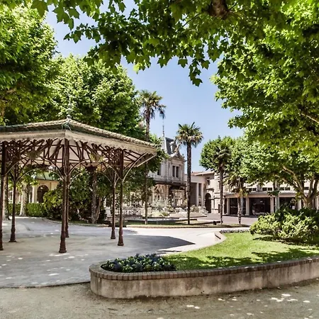 Daire Neuf Climatise Rdc A 100m Des Cures